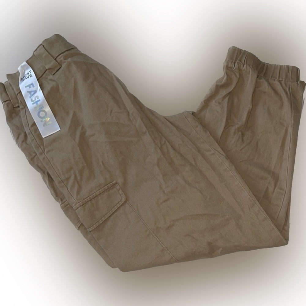 Khaki Cargo joggers 11